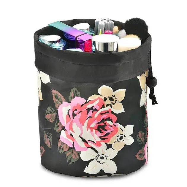 Multifunctionele reismake-uptassen